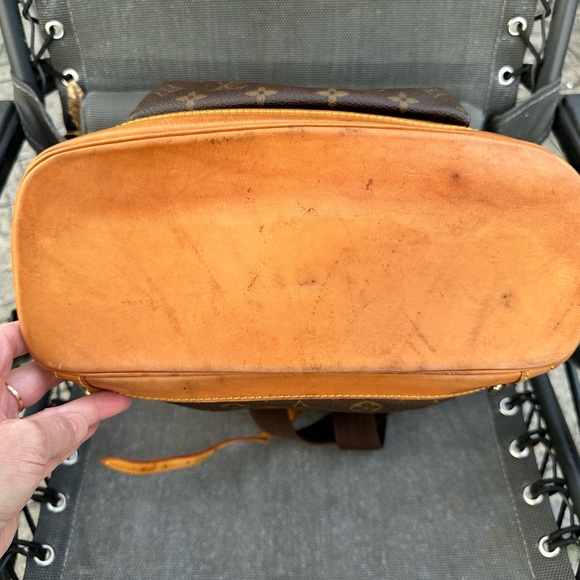 ❣️Authentic LOUIS VUITTON Monogram Montsouris GM Backpack. - Picture 9 of 17